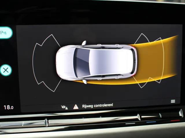 Volkswagen Golf 1.0 eTSI Life DSG | Navigatie Pro | Cruise Control | Lichtmetalen velgen