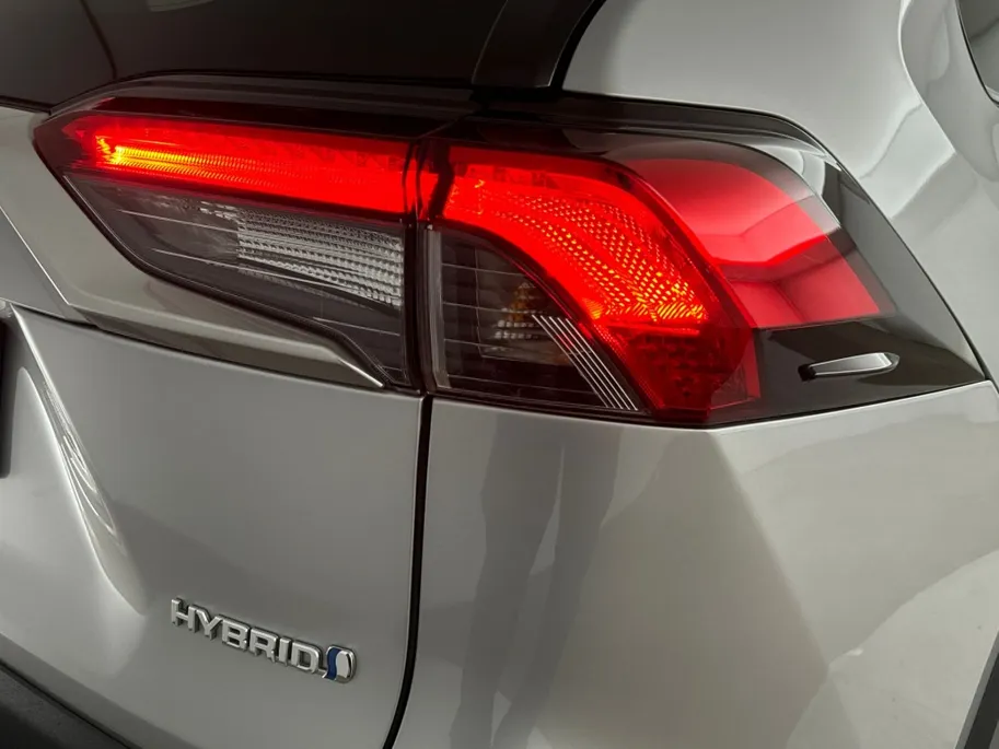 Toyota RAV4 2.5 Hybrid AWD Dynamic | Trekhaak | 18'' L.M. Velgen | Elektrische Achterklep