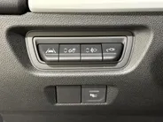 Renault ZOE R135 Evolution 52 kWh Automaat | DEMO | Camera | Parkeersensoren | Apple CarPlay/Android Auto | Climate Control | Full LED | Lichtmetalen Velgen | Digital Cockpit | Cruise Control |