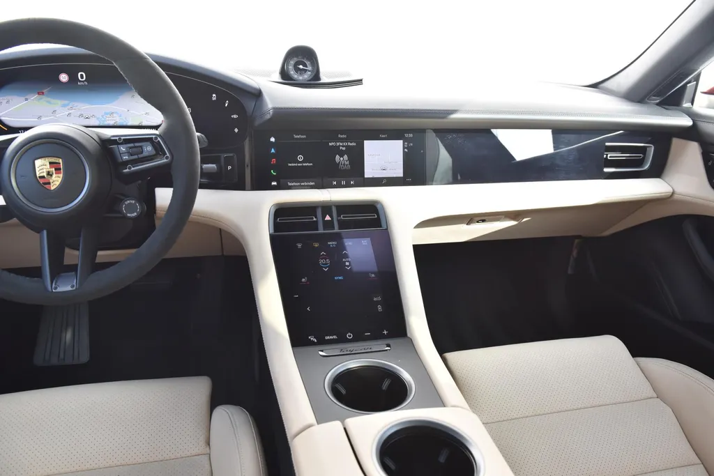 Porsche Taycan Cross Turismo 4 93 kWh