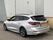 Ford Focus 1.0 EcoBoost Hybrid 125 pk ST Line Wagon Navigatie SYNC4 - Apple Carlay Android Auto - Winter Pack