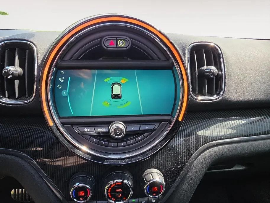 MINI Countryman 1.5 Cooper S E ALL4 Chili Automaat | Harmon Kardon audio | Navigatie  | Schuif/kantel dak | Parkeersensoren v + a | Head up display