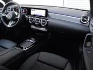 Mercedes-Benz A-Klasse 180 Star Edition Luxury Line l Keyless l Achteruitrij camera l Stoelverwarming l Memory