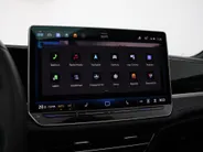 Volkswagen Passat Variant 1.5 eTSI 272pk DSG R-Line Edition · Panoramadak · Camera · Inklap. Trekhaak · Harman Kardon Sound · Head-Up Display · Massagefunctie · Garantie t/m 13-03-2030 of 100.000km