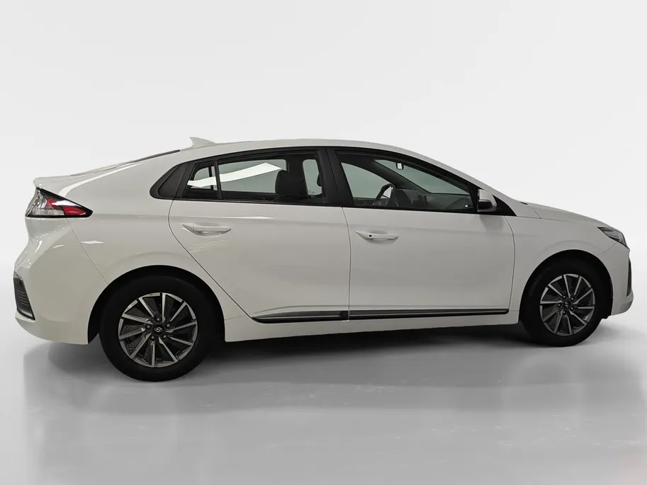 Hyundai IONIQ Comfort EV 38 kWh AUTOMAAT NAVI AIRCO CAMERA CRUISE CONTROLE STOELVERWARMING STUURVERWARMING APPLE CARPLAY ANDROID AUTO ZEER MOOIE AUTO