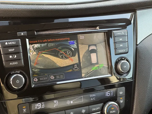 Nissan QASHQAI 1.3 DIG-T Tekna Pro pilot automaat