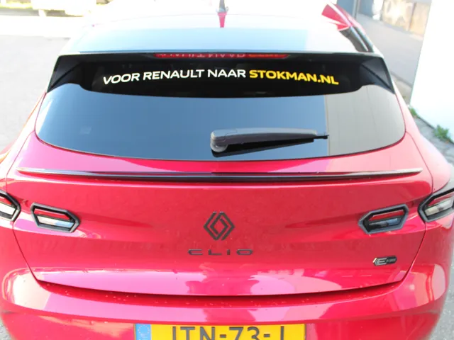 Renault Clio 1.8 Hybrid 160 PK esprit Alpine | Harman Kardon geluid 9 luidspeakers | Dode hoek detectie | Camera achter | NIEUW OP VOORRAAD