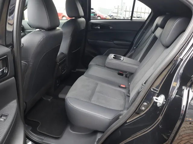 Mitsubishi Eclipse Cross 2.4 PHEV Executive AdaptiveCruise | Apple/AndroidAuto | AllSeaso