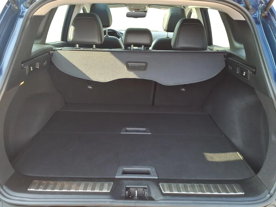 Renault Kadjar 1.2 TCe Intens Airco | Navigatie | Trekaak | Panoramadak | PDC/Camera | Blindspot waring |1 jaar Garantie