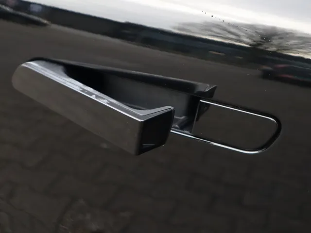 Mitsubishi Eclipse Cross Intense+ 87 kWh | Stuur/Stoel Verwarming | 360* Camera