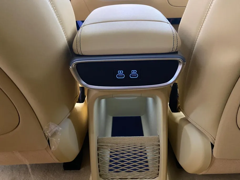 Genesis GV60 84 KWH | PREMIUM | SUNROOF | B&O | DIRECT LEVERBAAR |