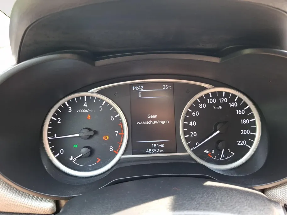 Nissan Micra 0.9 IG-T N-Connecta | Achteruitrijcamera | Lage kilometers | Climate | Navi |