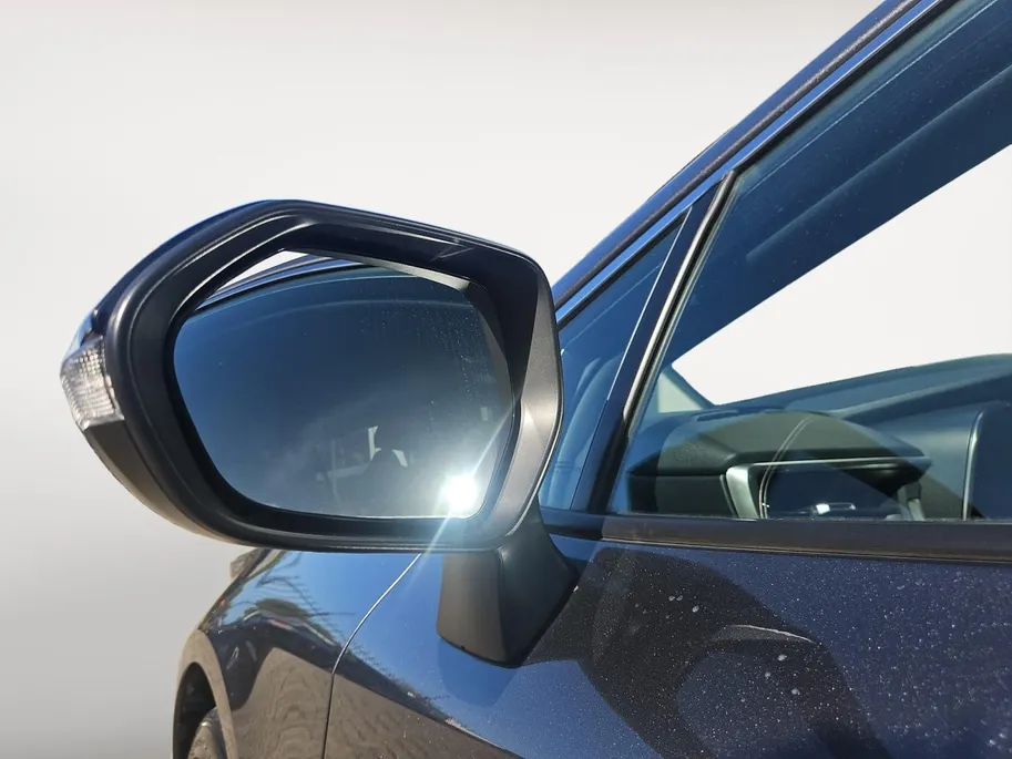 Toyota Corolla Touring Sports Hybrid 140 Dynamic | Carplay | Parkeer Camera | Navigatie | Stoelverwarming | Parkeer sensoren |