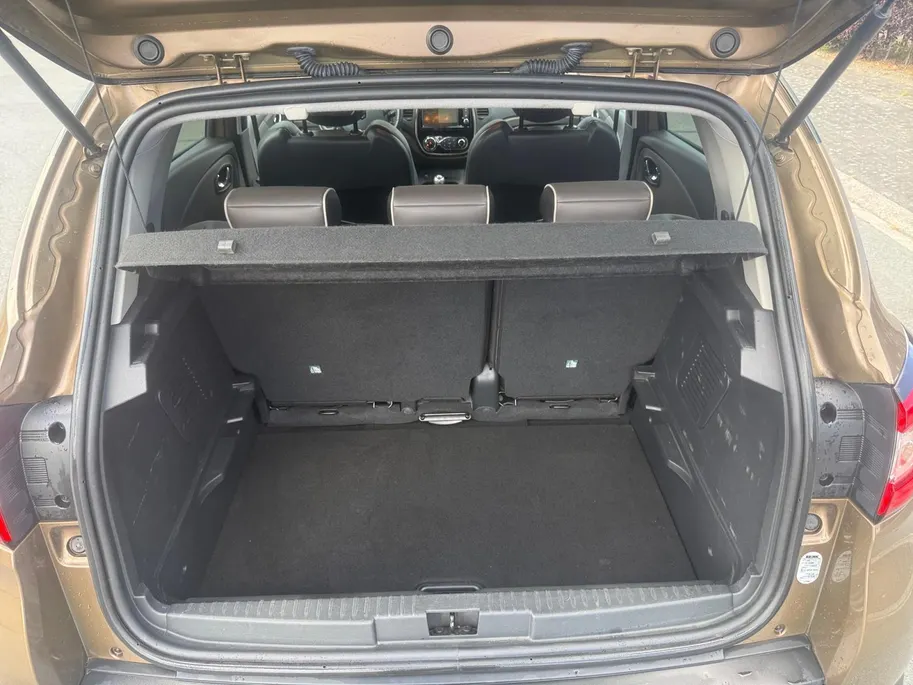 Renault Captur 0.9 TCe Barista | Camera | Stoelverwarming | Climate Control | Cruise Control | Trekhaak | Leder | 12 Maanden Bovag Garantie