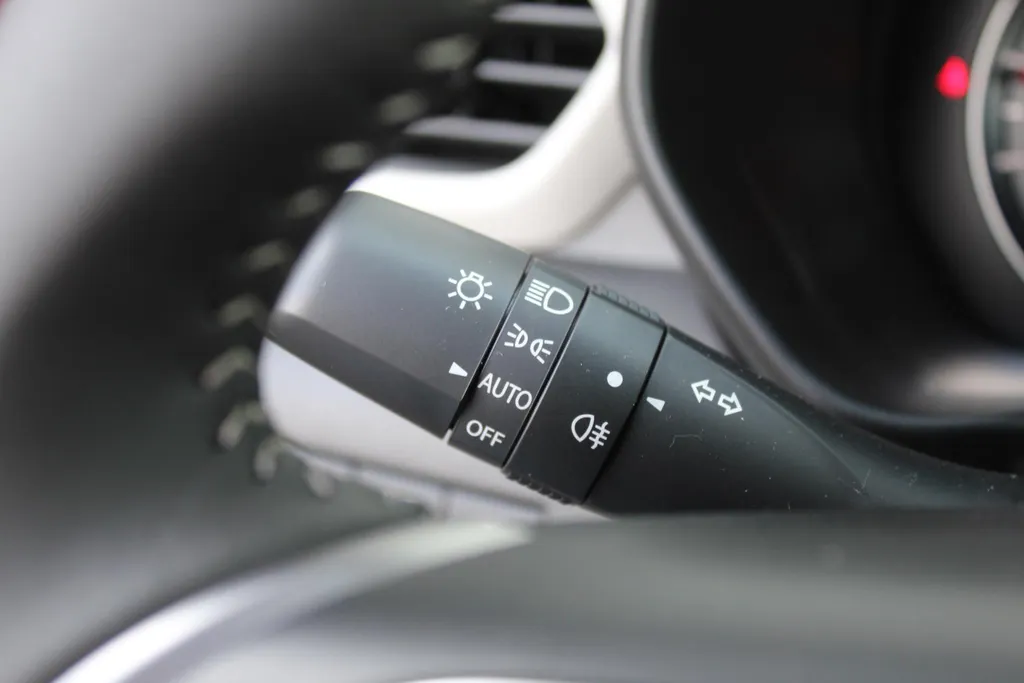 Suzuki Swift 1.2 Select Automaat | Actiekorting €2200,- | Private Lease Vanaf 299,- p/m | Beperkte Voorraad | Apple/Android Carplay | Lederen stuurwiel | Stoelverwarming |