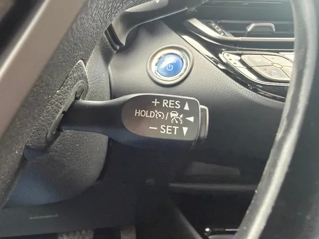 Toyota C-HR 1.8 Hybrid Style | PDC v/a | Stuur/Stoelverwarm. | Camera |