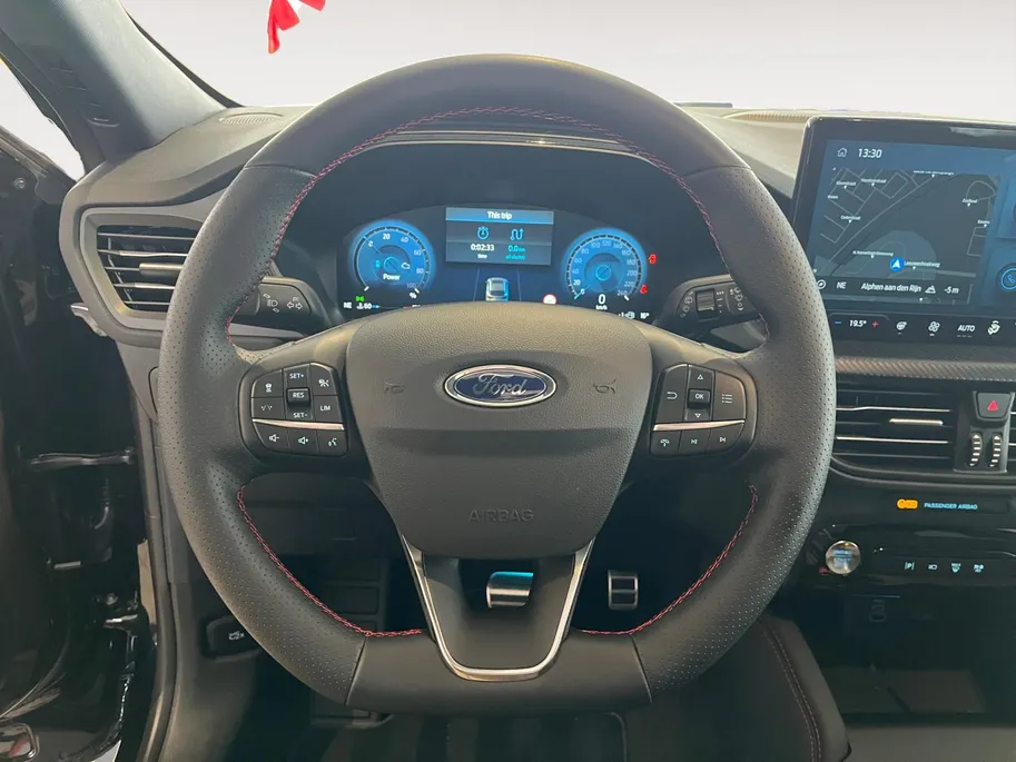 Ford Kuga 2.5 PHEV ST-Line X | NL auto | 243 pk | Automaat | El. Trekhaak | 2100KG Trekgewicht | Panorama Dak | Adapt. Cruise Control | BLIS | Winter pack | Verwarmbare Voorruit Matrix LED Koplampen | Fabrieksgarantie |