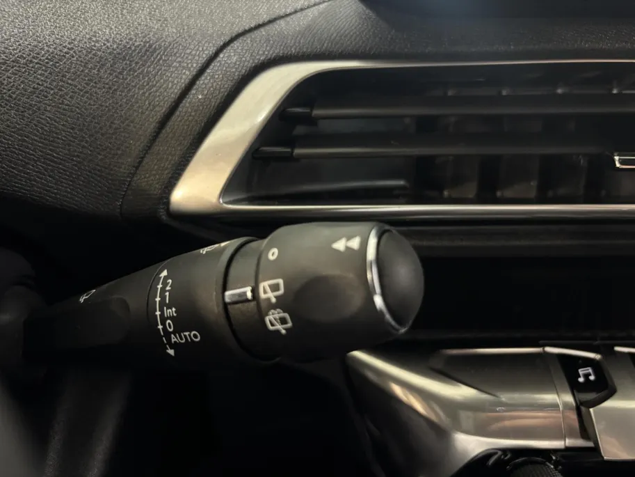 Peugeot 3008 1.2 - 130PK PureTech Allure | Elektrische Achterklep | Digital Cockpit | Navi | Camera | Parkeersensoren | Apple CarPlay/Android Auto | Lichtmetalen Velgen | Adaptive Cruise Control |