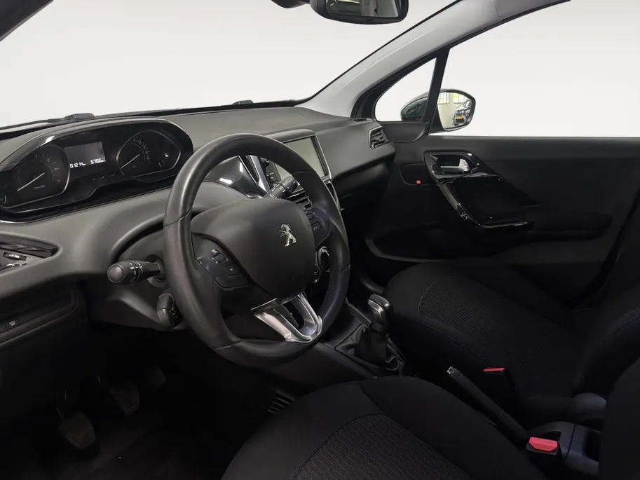 Peugeot 208 1.2 PureTech Active AIRCO CRUISE CONTROLE PARKEERSENSOREN LM VELGEN 5 DEURS BLUETOOTH ZEER MOOIE AUTO 12 MAANDEN GARANTIE