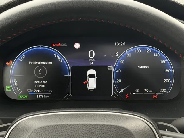 Toyota RAV4 2.5 PHEV Bi-Tone+ AWD | Trekhaak | Panoramadak | Stoel Verwarming & Ventilatie |