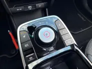 Kia e-Niro DynamicPlusLine 64 kWh | Navigatie | Panoramadak | Apple Carplay/Android Auto | Adaptieve Cruise Control | Stoel/Stuurverwarming | Lichtmetalen Velgen |