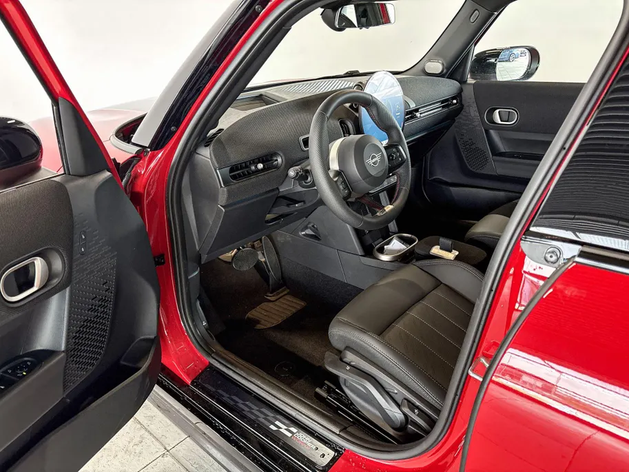 MINI Cooper 5-deurs 1.5 Cooper C John Cooper Works M