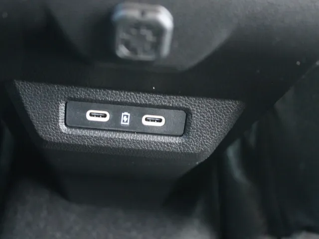 Dacia Duster 1.2 hybrid-G 150 PK 4x4 limited edition NIEUW TE BESTELLEN