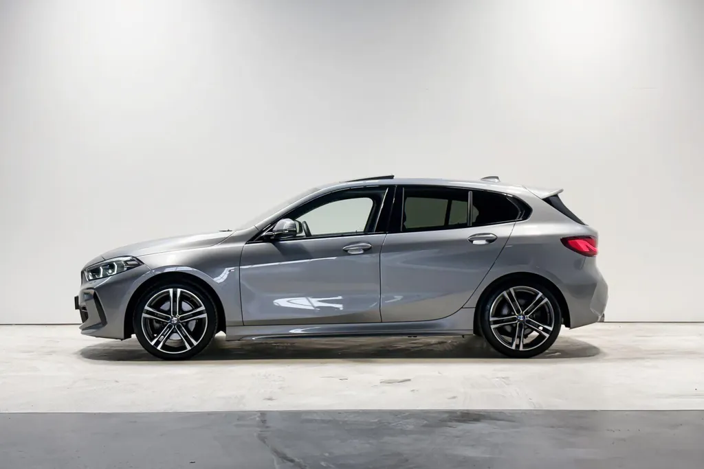 BMW 1 Serie 118i 5-deurs Model M Sport