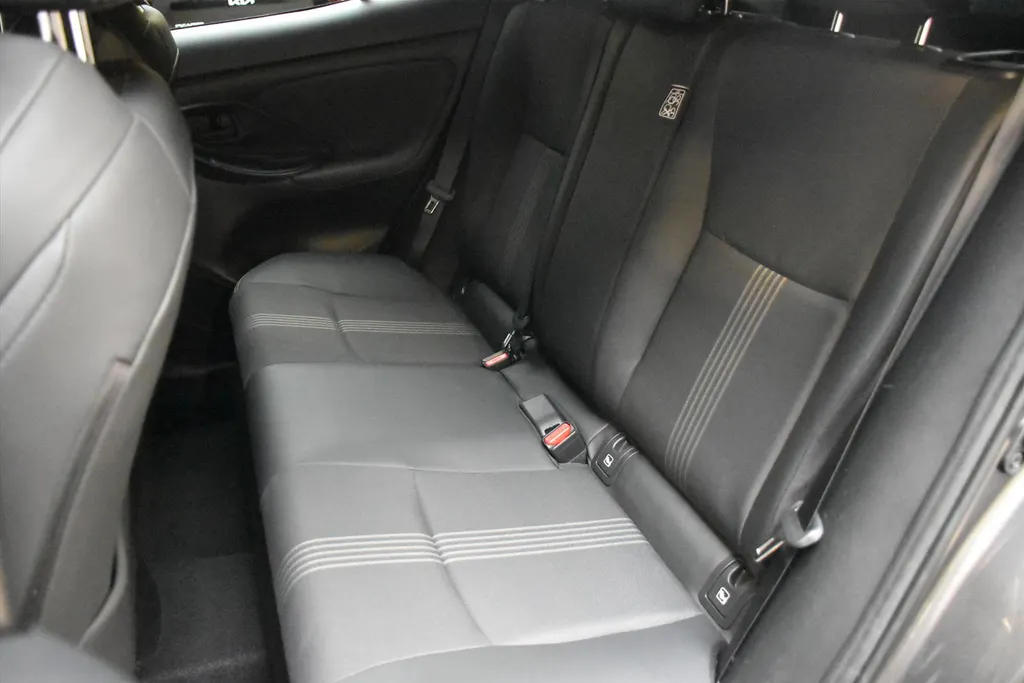 Toyota Yaris Cross 1.5 VVT-I Hybrid 116pk CVT Adventure JBL Stoel/Stuurverwarming