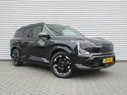 Kia EV5 GT-PlusLine 81.4 kWh | Schuifdak | Stuur-/stoelverwarming + ventilatie | Warmtepomp | 360 Camera | Geheugenstoel | Leer | HUD | LED | 19' LM |