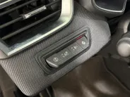 Renault Clio 145PK E-Tech Full Hybrid Esprit Alpine Automaat | Stoelverwarming | 9,3' Navi | Bose Audio | Climate Control | Apple CarPlay/Android Auto | Adaptive Cruise Control | Digital Cockpit | Full LED |