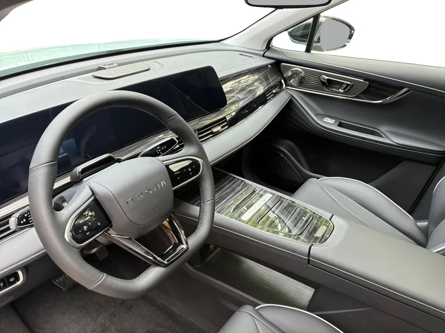 Omoda 5 EV Premium 61 kWh | Nieuw uit voorraad leverbaar | Stoelverwarming-/ventilatie | Panorama dak | Leder | 7 jaar Fabrieksgarantie