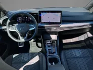 Volkswagen Golf 1.5eTSI/150PK R-Line DSG · Panoramadak · Apple/Android Car Play · Harman/Kardon sound · Camera · Garantie t/m 11-11-2030 of 100000km.