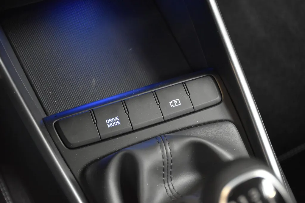 Hyundai i20 1.0 T-GDI Comfort I Navi + Camera