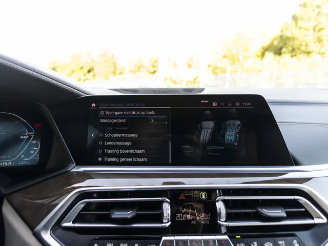 BMW X5 xDrive45e High Executive M-Sport / panoramadak / massage / stoelverkoeling