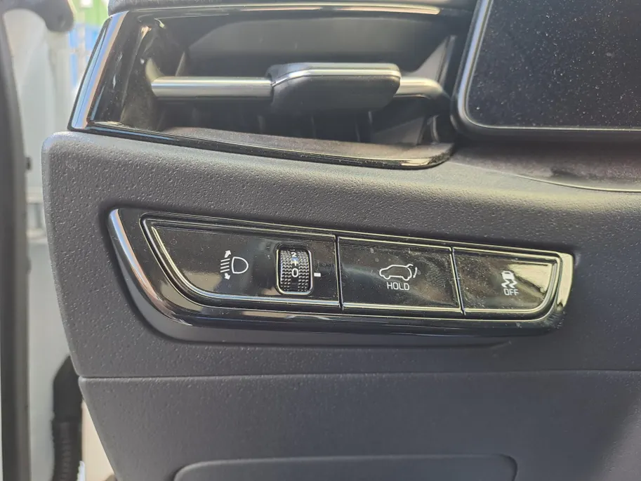 Kia Niro EV ExecutiveLine 64.8 kWh | Automaat | 100% Elektrisch | Schuifdak | Leder | Navigatie | Camera | Harman Kardon | Cruise control adaptief  | Stoel en stuur verwarming en verkoeling | SOH 97,6%