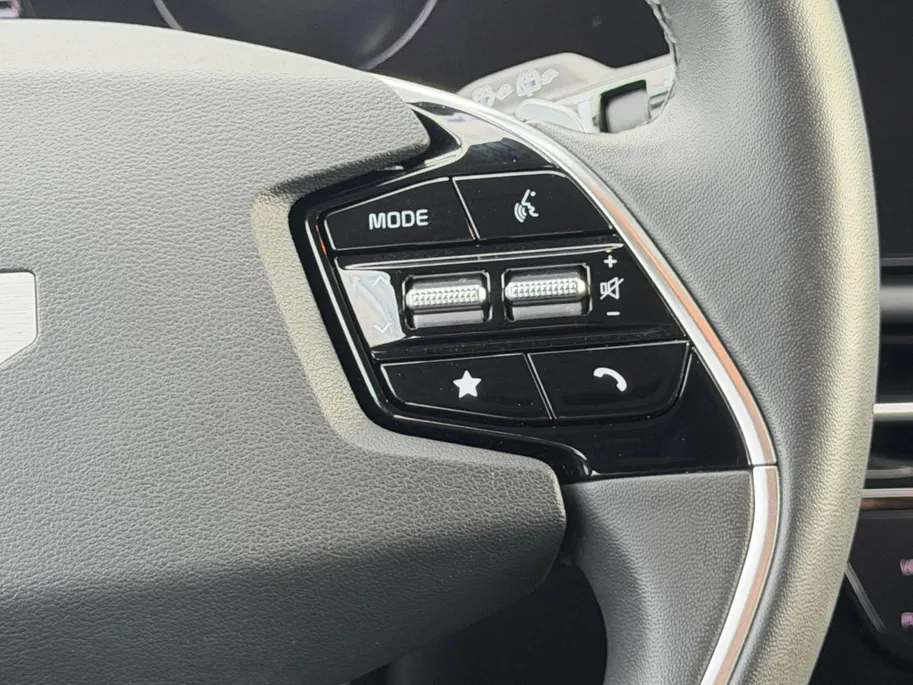 Kia Niro 1.6 GDi Hybrid DynamicLine | Navigatie | Camera | Adaptieve cruise control | Apple Carplay / Android Auto | Parkeersensoren voor en achter | Verbruik 1 op 20!