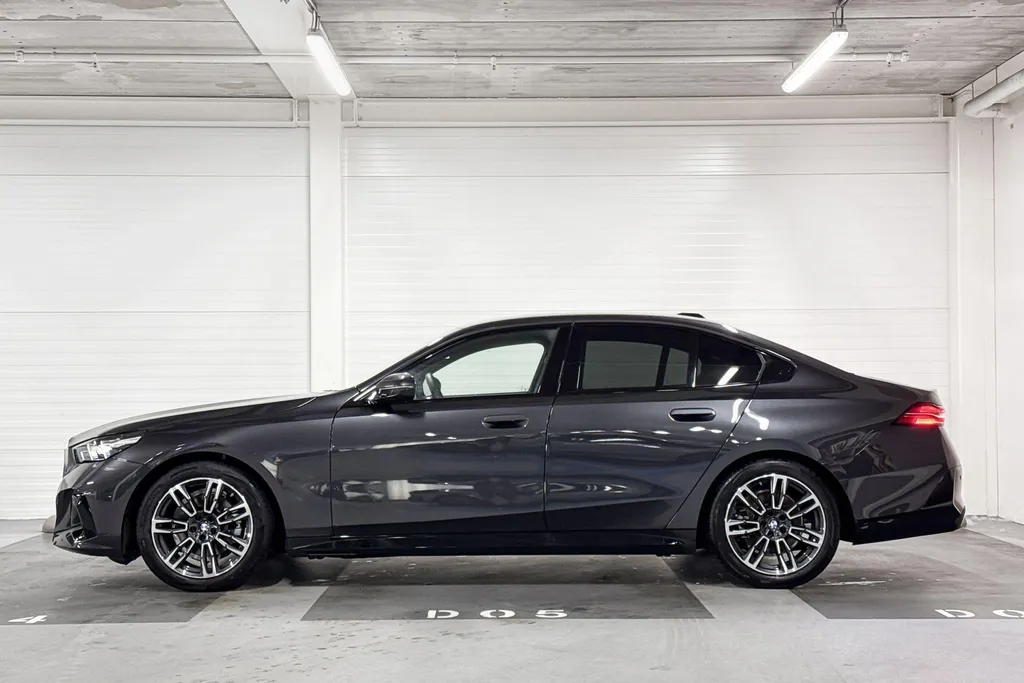 BMW 5 Serie Sedan 520i