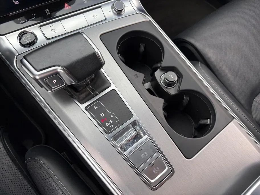 Audi A6 Avant 55 TFSI e quattro Competition *Navi*360Camera*Schuif/kanteldak*Climate Control*Adapt. Cruise Control*Stoel/stuurverwarming*Elektr. bedienbare stoelen*ETC!
