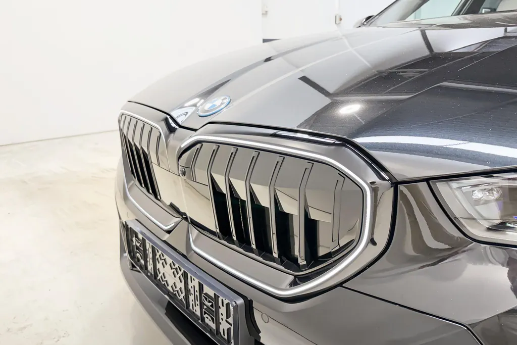 BMW 5 Serie Touring 550e xDrive