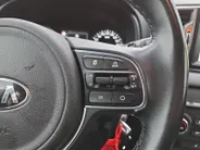Kia Sportage 1.6 GDI DynamicLine | Dealer Onderhouden | Stoelverwarming voor en achter | camera | Navigatie | Cruise Control | LM Velgen 17' | Lader | 12 Maanden BOVAG Garantie |