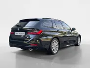 BMW 3 Serie Touring 320e | Leder |  Dealer onderhouden | Blackpack | Virtual cockpit | Camera |