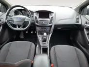 Ford Focus 1.0 ST-Line Wagon | Nieuwe distributieriem | Parkeersensoren | Navigatie | Climate Control | Voorruitverwarming | 17' Lichtmetaal | Trekhaak
