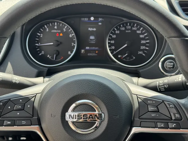 Nissan QASHQAI 1.3 DIG-T Premium Edition automaat