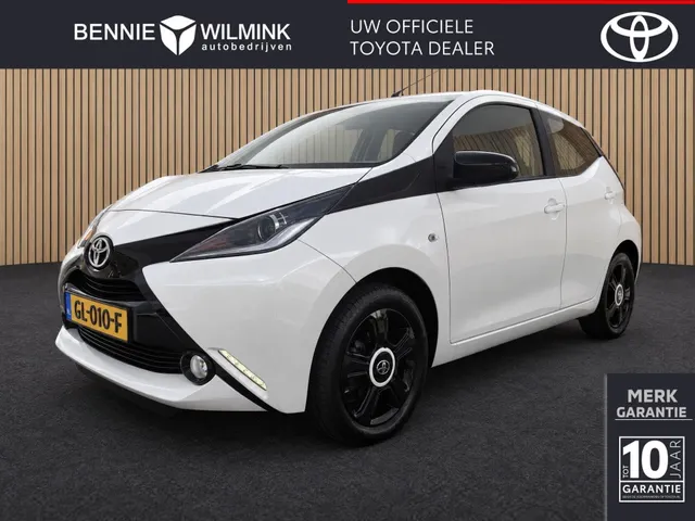 Toyota Aygo 1.0 VVT-i x-play | Automaat | Camera
