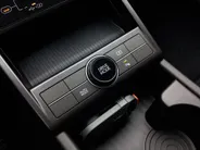 Hyundai Kona 1.6 GDI HEV 138pk DCT Comfort | SNEL LEVERBAAR