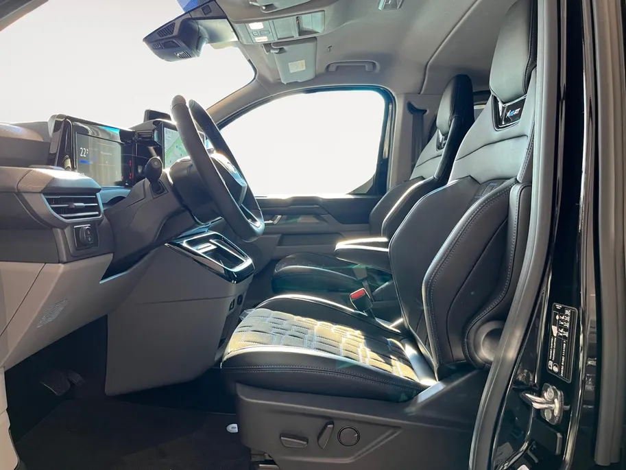 Ford E-Transit Custom 320 L2H1 MS-RT 71 kWh DC | Direct Beschikbaar | Snel Rijden | Uniek | 2300KG Trekgewicht | Sportstoelen |