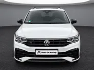Volkswagen Tiguan 1.4TSIeHybrid 180kW/245PK R-Line Black Style · Panoramadak · Trekhaak · 360°Camera + Parkeersensoren · Stoelverwarming · Garantie t/m 27-07-2027 of 100000km.