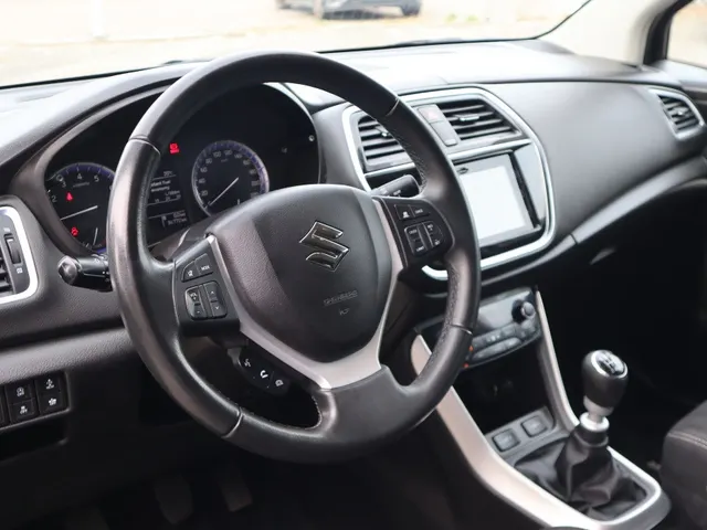 Suzuki S-Cross 1.4 BoosterJet Select Hybrid Adaptive Cruise | Carplay | Trekhaak