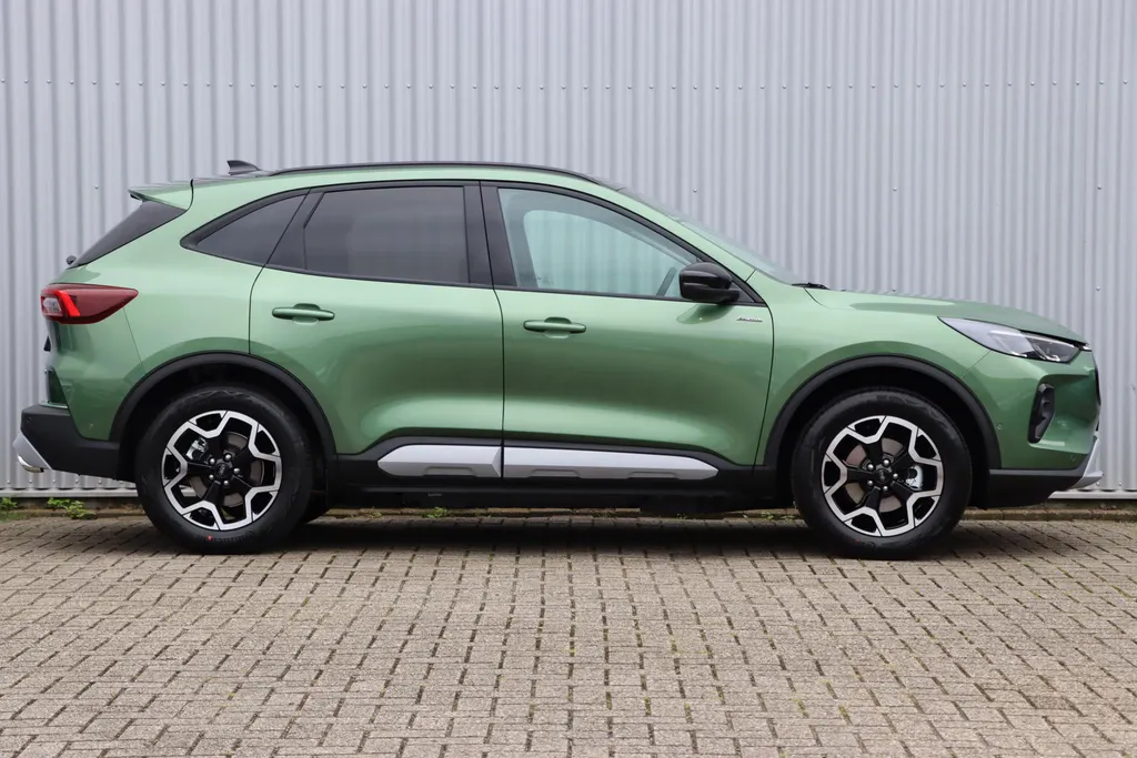 Ford Kuga 2.5 PHEV Active X | Nieuw te bestellen | €4.000,- korting | 2100kg trekgewicht | 0,99% rente Ford Options!